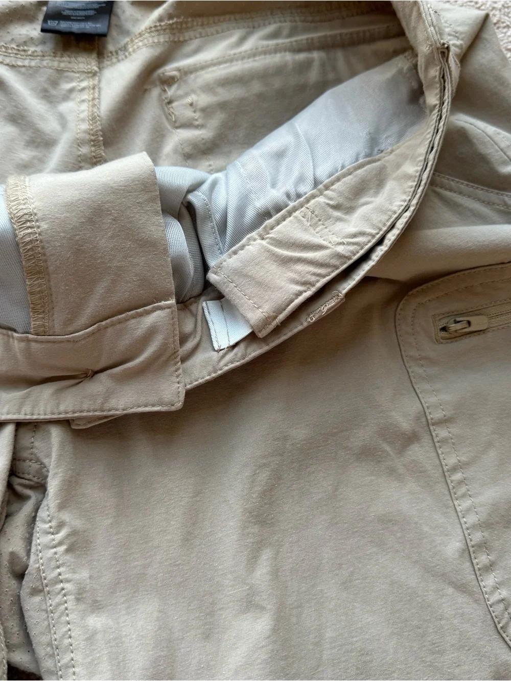 Huk Next Level Men's XL Performance Fishing Shorts Khaki 7.5